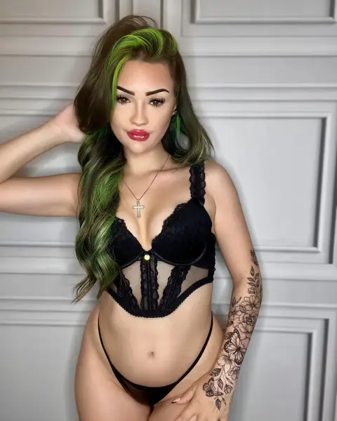 Soph OnlyFans profile photo